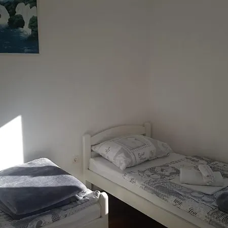Lora Apartment *
