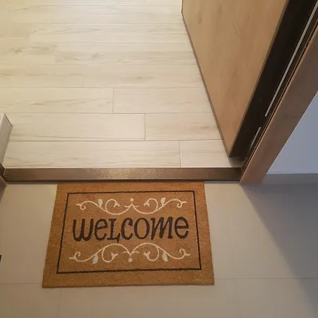 Lora Apartment *